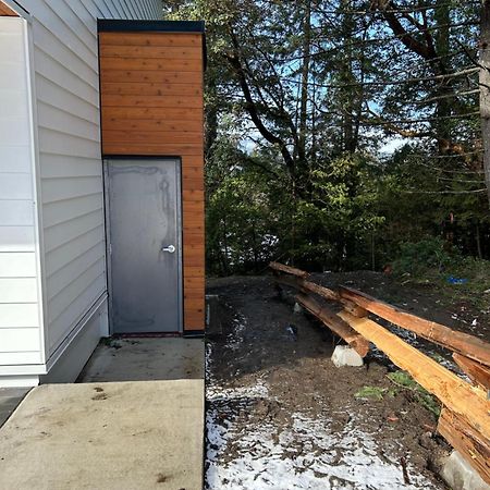 Victoria Private Studio Suite Colwood Экстерьер фото