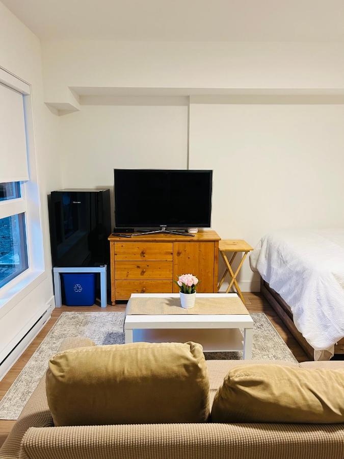Victoria Private Studio Suite Colwood Экстерьер фото