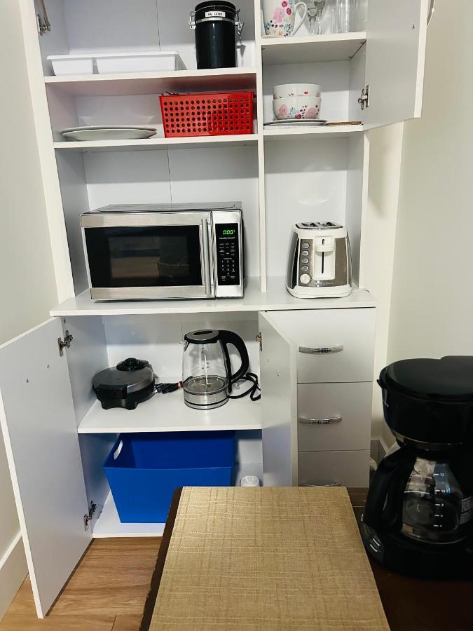 Victoria Private Studio Suite Colwood Экстерьер фото